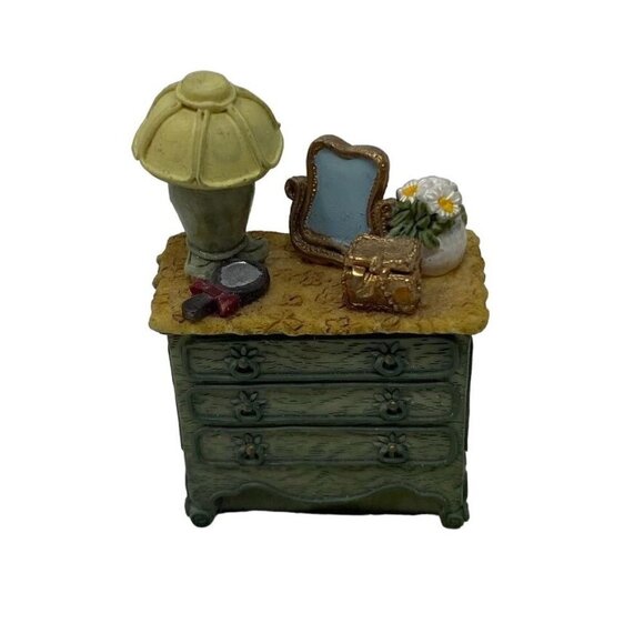 Avon Victorian Memories Miniature Dollhouse Bedroom Boudoir 4 Piece Collection - Picture 14 of 16